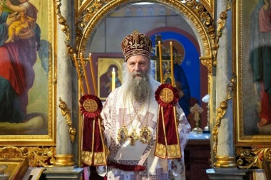 APEL SA TRONA SVETOG SAVE! Patrijarh Porfirije uputio snažnu poruku naciji: “Ni po koju cenu ne povređujmo jedni druge!”