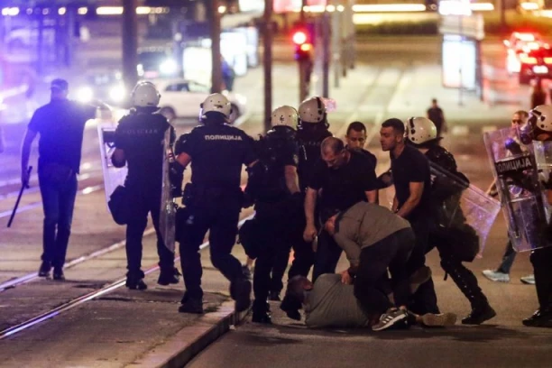 BLOKADER PRIZNAO KRIVICU! Dobio tri godine zatvora i novčanu kaznu zbog napada na policiju! VIŠESTRUKI POVRATNIK!
