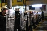 SILEDŽIJE TERORIŠU BEOGRAD! Blokaderi brutalno napali policiju u Kneza Miloša - BACALI PIROTEHNIČKA SREDSTVA!