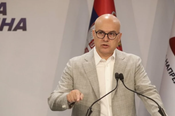 PANIČNA REAKCIJA STUDENATA-BLOKADERA! Vučević: Tražili su dijalog, a sad beže - Morali bi da objasne zašto su normalan život pretvorili u mržnju