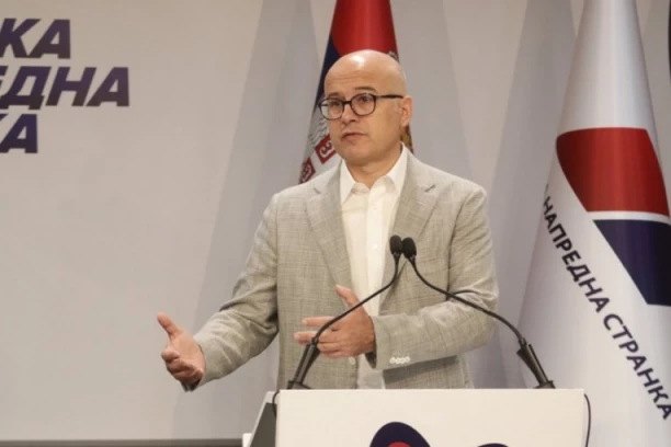 "OVAKVA BRUTALNOST PREMA JEDNOJ MEDIJSKOJ EKIPI NIJE ZAPAMĆENA!" Vučević o strahovitom napadu na novinare Informer TV!