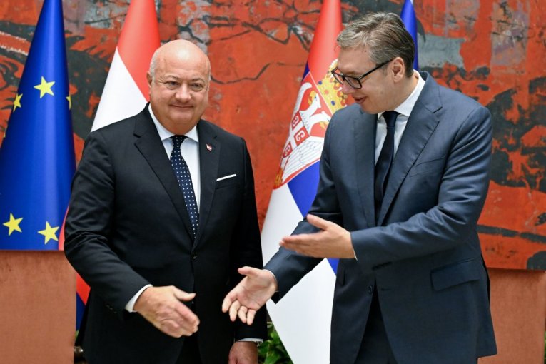 AMBASADOR POTPUNO RAZOBLIČIO OPOZICIONE LAŽI! Sastanak Vučića i Šmita protekao u PRIJATELJSKOJ ATMOSFERI I SRDAČNOM TONU!