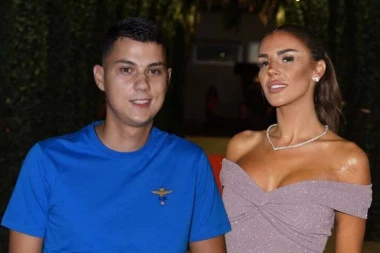 VERLI SELFI ENE I PEJE! Bivši učesnici "Elite 8" skoro pa GOLI, spremni za AKCIJU!