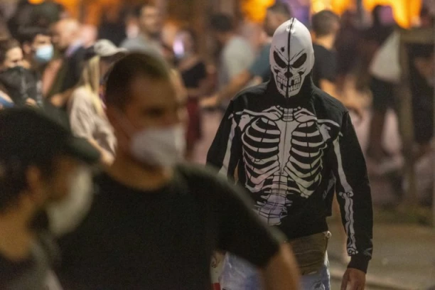 ZA VEČERAS TEK NAJAVLJUJU UŽAS! Počelo još jedno okupljanje blokadera! U OVOM GRADU SE OČEKUJE NAJŽEŠĆI UDAR!