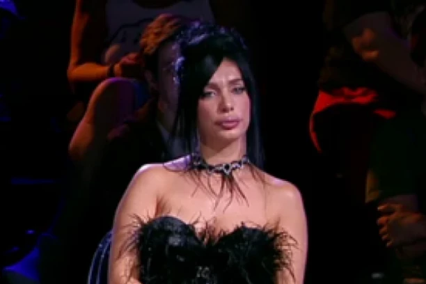 MONSTRUOZNOSTIMA NEMA KRAJA! Ćerkicu joj ODUZEO, ona objavila OPROŠTAJNO pismo - Aleksandra Nikolić se slomila! (FOTO)