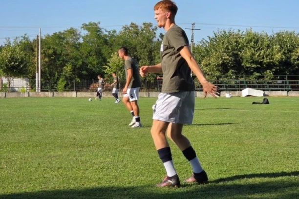 POJAČANJE PRED SAM START PRVENSTVA: Već je upisao i prve zvanične minute!