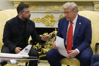 MORAMO NATERATI PUTINA DA GA SE PLAŠI! Evo šta Zelenski zahteva od Trampa, biće belaja!