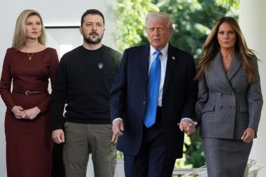 TRAMPU IZNENADA URUČENO PISMO: Zelenski mu prišao, a onda ga šokirao od koga je