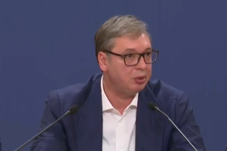 UPRAVO SE OGLASIO PREDSEDNIK SRBIJE: Vučić ima važnu poruku! (FOTO)