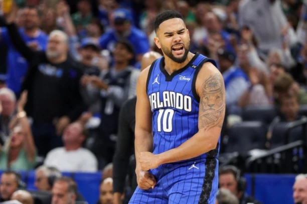 ZVEZDA MERIDIANBET I PARTIZAN U KLINČU ZBOG NBA ŠAMPIONA! Večiti rivali zagrlizi, a VIDEĆEMO ŠTA KAŽE ON!