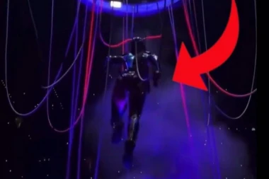 PEVAČICA UMALO POGINULA OD UDARA STRUJE! Drama na koncertu, pred hiljadama fanova PONOVO DOŽIVELA NAJGORI SCENARIO! (VIDEO)