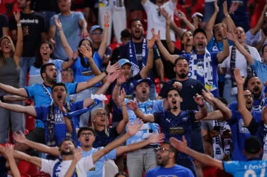 SVAKA ČAST! Kiparski navijači ovom zastavom oduševili SVE SRBE (FOTO)