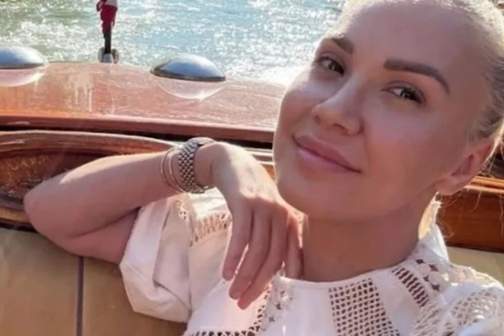 POLA MILIONA SKLONILA U SLAMARICU! Naša voditeljka se izlanula u programu uživo, GLEDAOCIMA PALE VILICE!