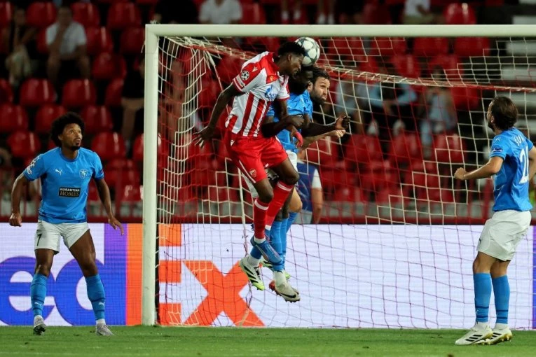 NESTVARAN MOMENAT NA MARAKANI! Ovako su reagovale delije posle poništenog pogotka Pafosa! (VIDEO)