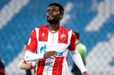 BIVŠI ZVEZDIN PROMAŠAJ PROVOCIRA DELIJE: Žander SLAVI poraz crveno-belih i podgreva RANE iz Atine! (FOTO)