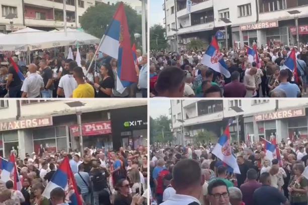 PRISTOJNA SRBIJA JE USTALA! Evo koliko je ljudi večeras na ulicama!