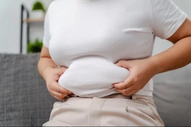 GREŠKA KOJU VEĆINA NAS PRAVI SVAKOGA JUTRA JE RAZLOG GOJAZNOSTI: Zbog toga se salo lepi na stomak, a šećer skače do plafona!