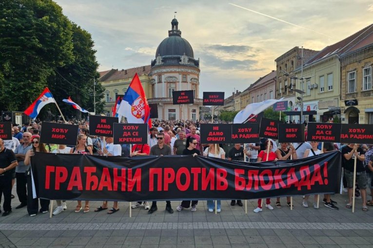 OKUPLJANJA U 80 GRADOVA I OPŠTINA! Građani protiv blokada i danas najavili skupove: "Dosta je, vratite mi moju Srbiju!"
