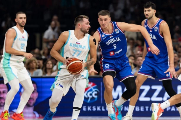 MMA BORAC SE UMALO POTUKAO NA MEČU SRBIJE I SLOVENIJE: Skandal u Beogradskoj areni, objavom je sve otkrio!