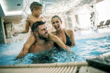 Gde pobeći od vrućine – pet razloga da ovog leta izaberete bazene hotela Villa Breg