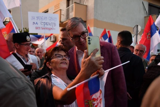 "VUČIĆA OD SVIH LIDERA NA BALKANU IZDVAJAJU NJEGOVA POSTIGNUĆA" - Njujork post dao odličnu analzu stanja u Srbiji: "ON JE ZEMLJI DONEO STABILNOST I PROSPERITET"