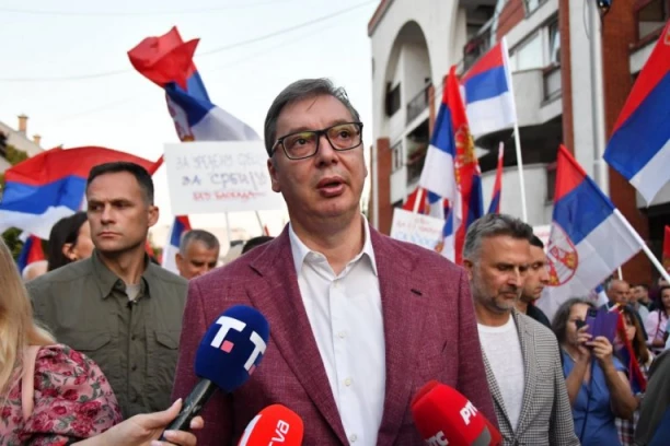 UNUTRAŠNJA KONTROLA ĆE ISPITATI PONAŠANJE POLICIJE PREMA NIKOLINI SINĐELIĆ! Predsednik Vučić iz Uba zamolio medije da pokažu poštovanje prema studentkinji