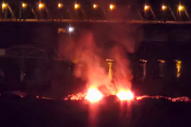 GORI KOD PANČEVAČKOG MOSTA! Buknuo ogroman požar! (VIDEO)