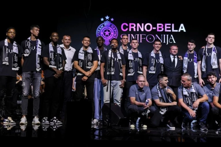 DOK KK PARTIZAN NAJAVLJUJE NOVI SPEKTAKL: Svi se sećaju crno-bele simfonije, vladalo je nikada veće interesovanje navijača! (FOTO)