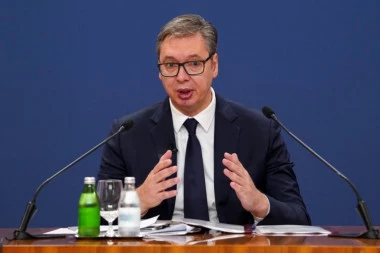 TAČNO U 9! Predsednik Vučić sutra se sastaje s poznatim amerčkim kongresmenom!