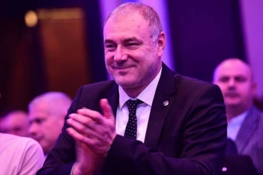 OGLASIO SE JSD PARTIZAN POVODOM  ISTUPANJA VESLAČKOG KLUBA!