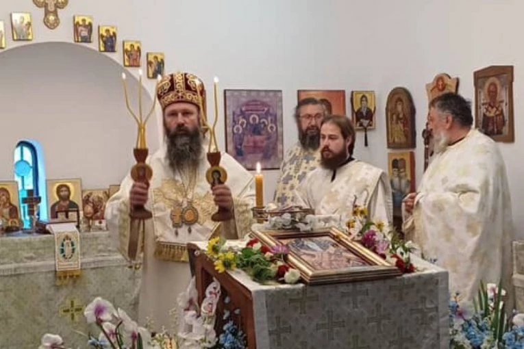 "TREBA DA OPROSTIMO JEDNI DRUGIMA I UPROSTIMO SVOJE ODNOSE": Vladika Ilarion iz Prizrena poručio da je praštanje put ka slobodi