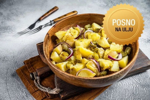 MANASTIRSKA KROMPIR SALATA SA PRELIVOM OD PIVA: Recept oca Jeroteja obične sastojke pretvara u gastronomsko čudo koje morate probati