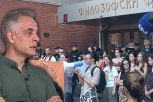 MILIVOJE, SVAKA ČAST! Da su svi dekani ovakvi, blokada ne bi bilo - NAJZAD OSLOBOĐEN FILOZOFSKI FAKULTET U NOVOM SADU