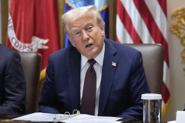 RAMPA ZA TRAMPA! Apelacioni sud presudio - globalne carine nezakonite!