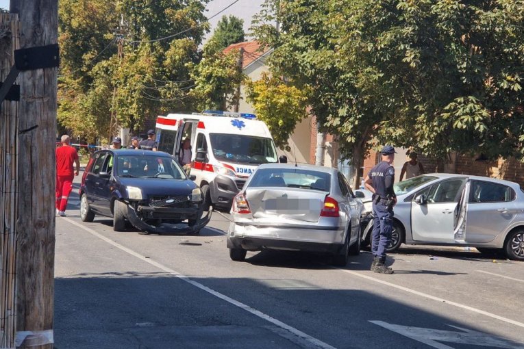 Teška nesreća u Zemunu u kojoj je poginula devojčica