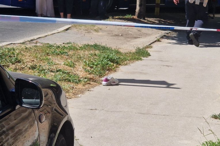 Teška nesreća u Zemunu u kojoj je poginula devojčica