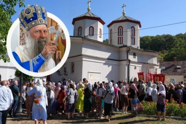 "GDE SU TI MUŠKARCI, AKO U SRBIJI IMA 320.000 SAMOHRANIH MAJKI?": Na Veliku Gospojinu patrijarh Porfirije istakao značaj brige o ženama