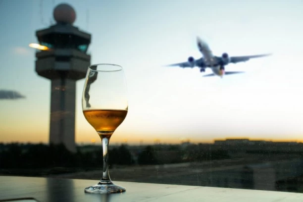 SRPSKI TURISTI BIĆE ODUŠEVLJENI: Od 1. maja ponovo se uspostavlja avio-linija koja pokriva čak TRI ZEMLJE!