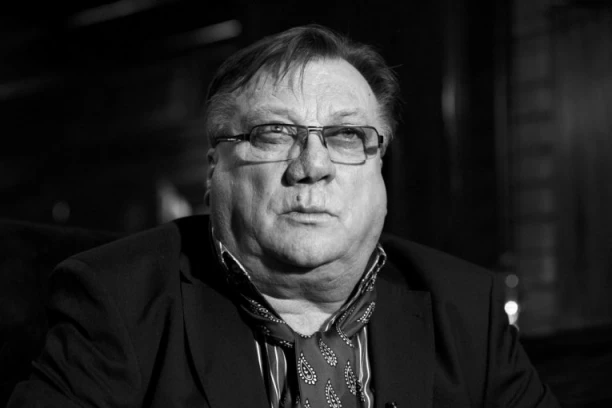 PAS HALIDA BEŠLIĆA ODBIJA DA JEDE: Bendžo PLAČE i KUKA po ceo dan - prizor koji je RASTUŽIO REGION! (VIDEO)