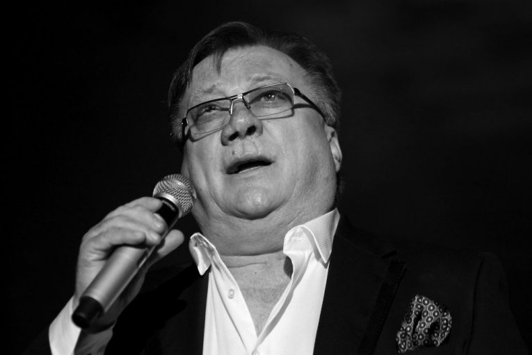Halid Bešlić preminuo