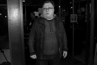 POZNATA GRUPA U VELIKOJ ŽALOSTI ZBOG HALIDA: Odlučili da odlože koncert u Sarajevu! (FOTO)