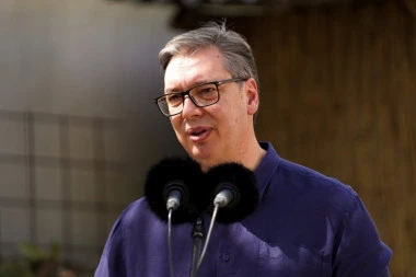 SRBIJA POBEĐUJE! Vučić: Talog i mulj se spuštaju na dno (FOTO)