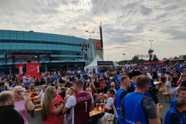 UMALO NOVI ŠOK NA EVROBASKETU: Krcata dvorana u Rigi ispratila meč rivala Srbije!