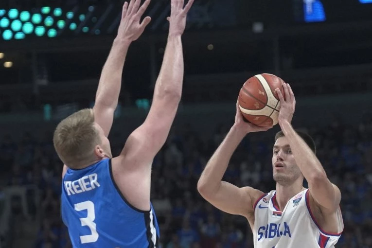 ŠOK! Filip Petrušev isključen sa meča!