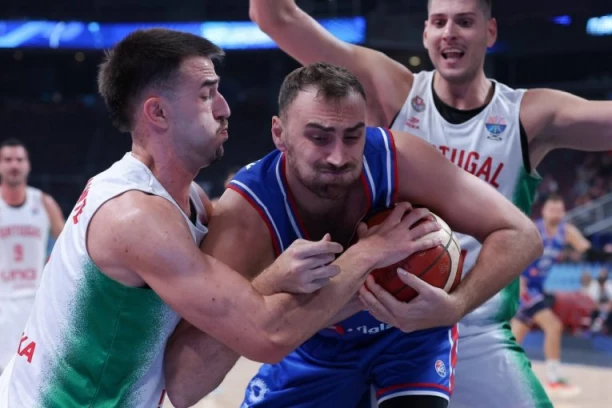 DRUGA POBEDA NA EP! Košarkaši savladali i Porugalce! BOGDANOVIĆ I PETRUŠEV PRE KRAJA NAPUSTILI MEČ!