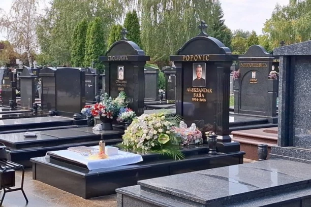 USKORO POČINJE POMEN SAŠI POPOVIĆU! Evo šta smo zatekli na njegovom GROBU pred parastos! (VIDEO)