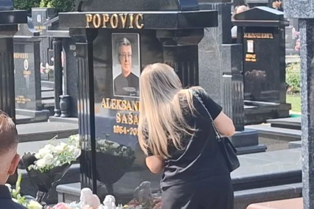 NAJNOVIJA VEST O DOKUMENTARCU SAŠE POPOVIĆA: Suzana Jovanović se SLOMILA pred premijeru, OVE REČI kidaju dušu!