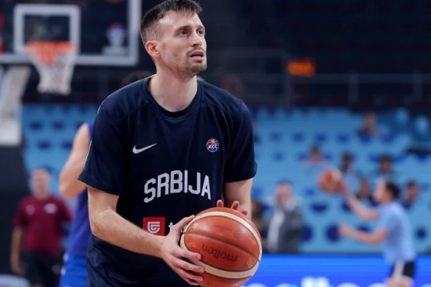 VRAĆA SE ALEKSA AVRAMOVIĆ!