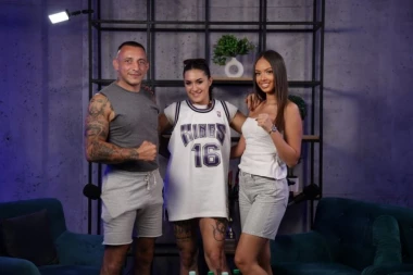 EMOTIVNA PRIČA O BORBI U RINGU I VAN NJEGA: Najpoznatija bokserka sa naših prostora EKSKLUZIVNO kod Džake i MiMe! (VIDEO)