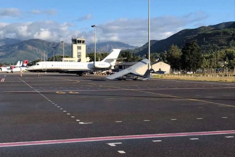 VAŽNO OBAVEŠTENJE ZA SRBE KOJI POLEĆU IZ TIVTA: Najkasnije u ovo vreme budite na aerodromu, POSLE TOGA SLEDI ZABRANA!
